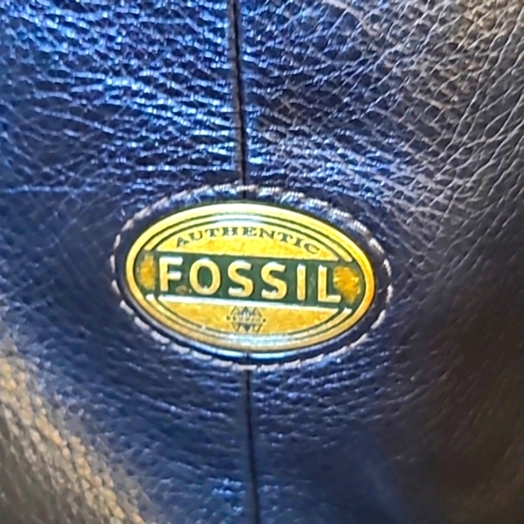 Fossil leather cossbody/shoulder bag. * 2 straps - Picture 4 of 13